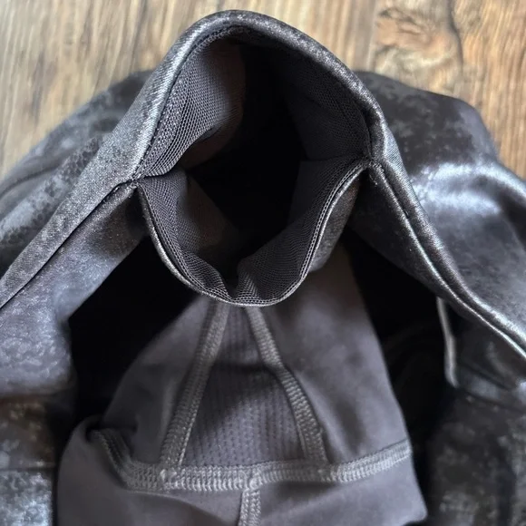 Athleta Elation Misty Lace Tight Legging Med Ultra High Rise Black Gray Metallic - Picture 8 of 12